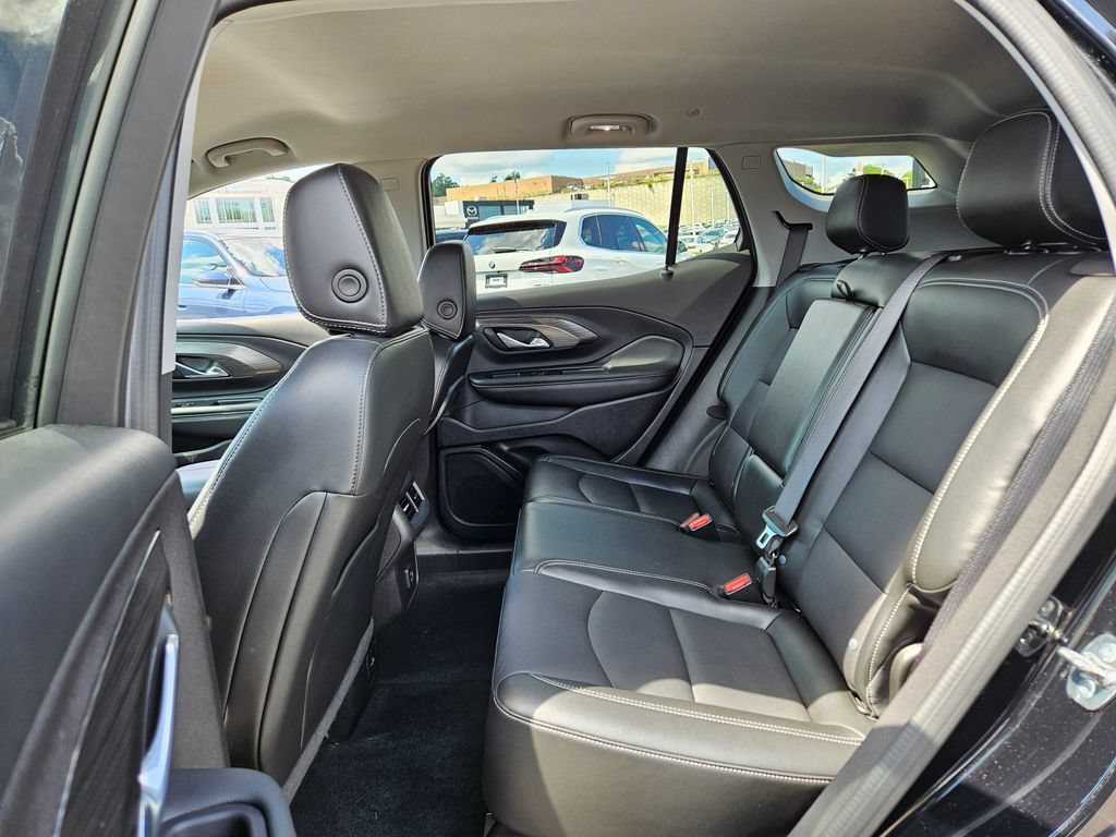2024 GMC Terrain SLT - Photo 11