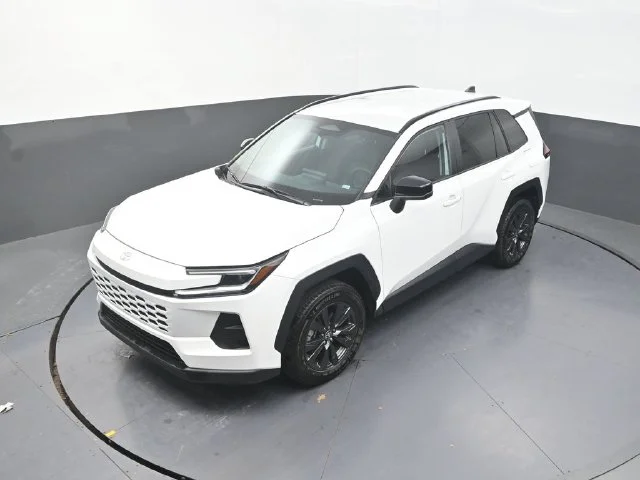 Used 2026 White Toyota XLE Premium image 25