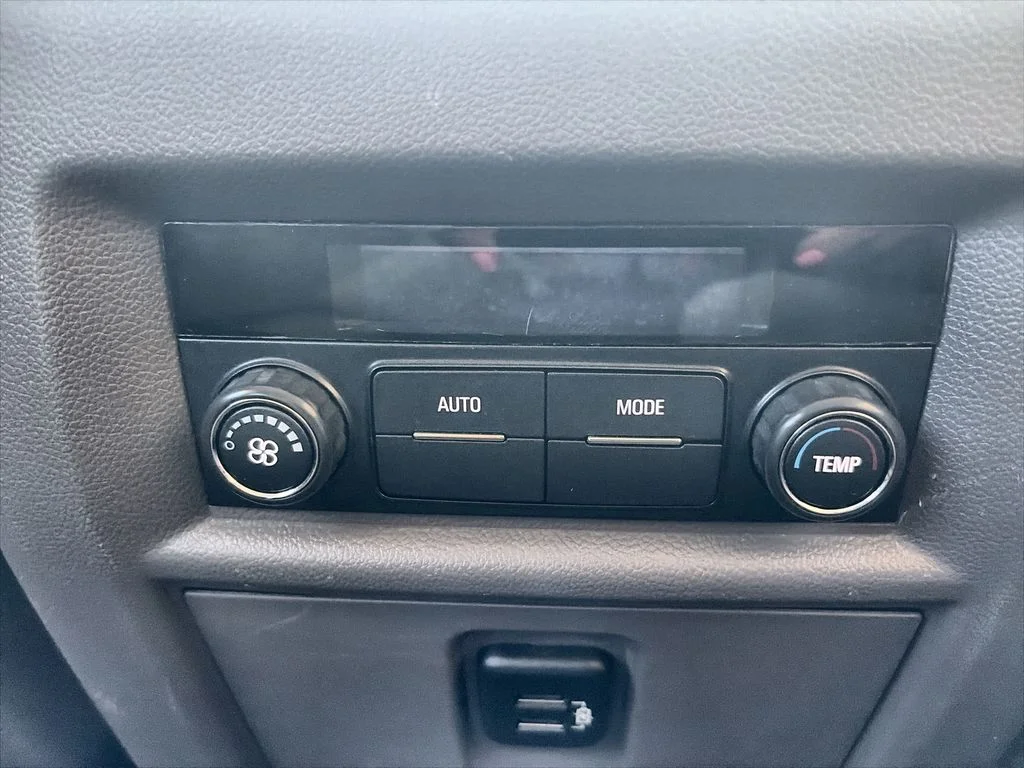 Used 2018 Silver Chevrolet LT image 22