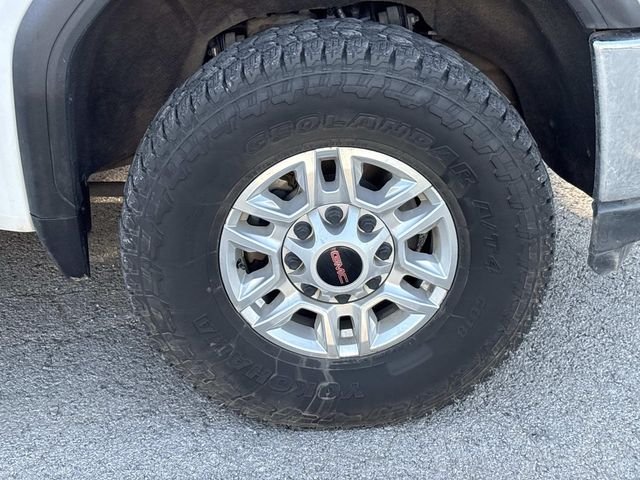 Certified Used 2020 White GMC Base image 9