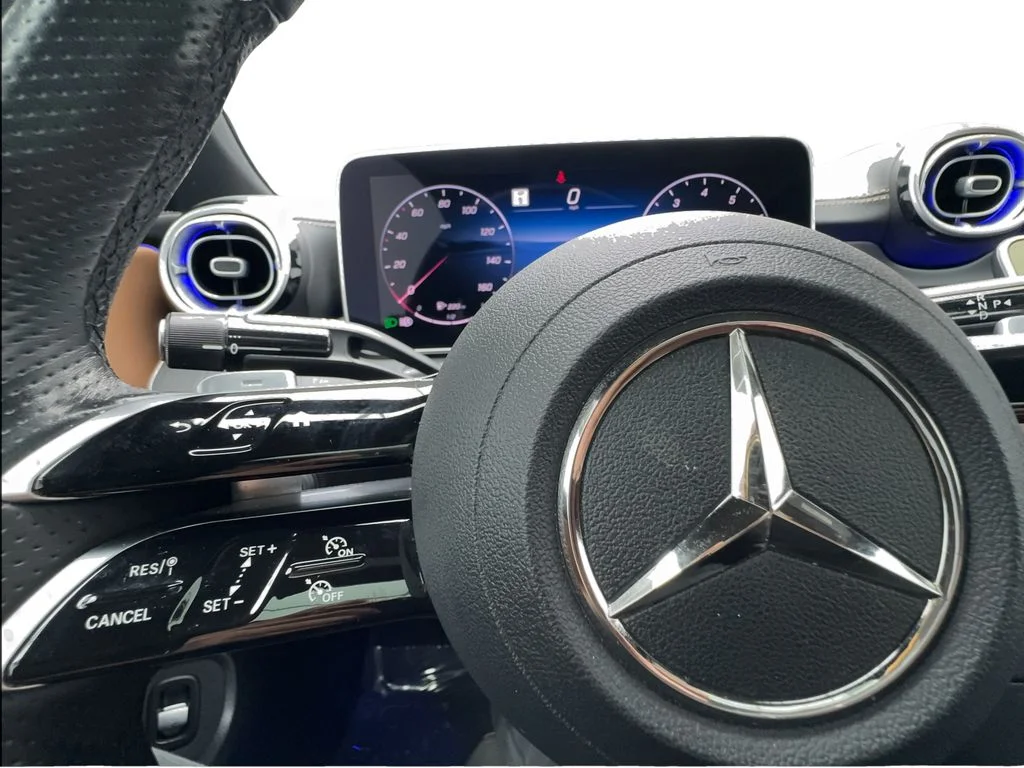 Used 2025 White Mercedes-Benz CLE 300 image 39