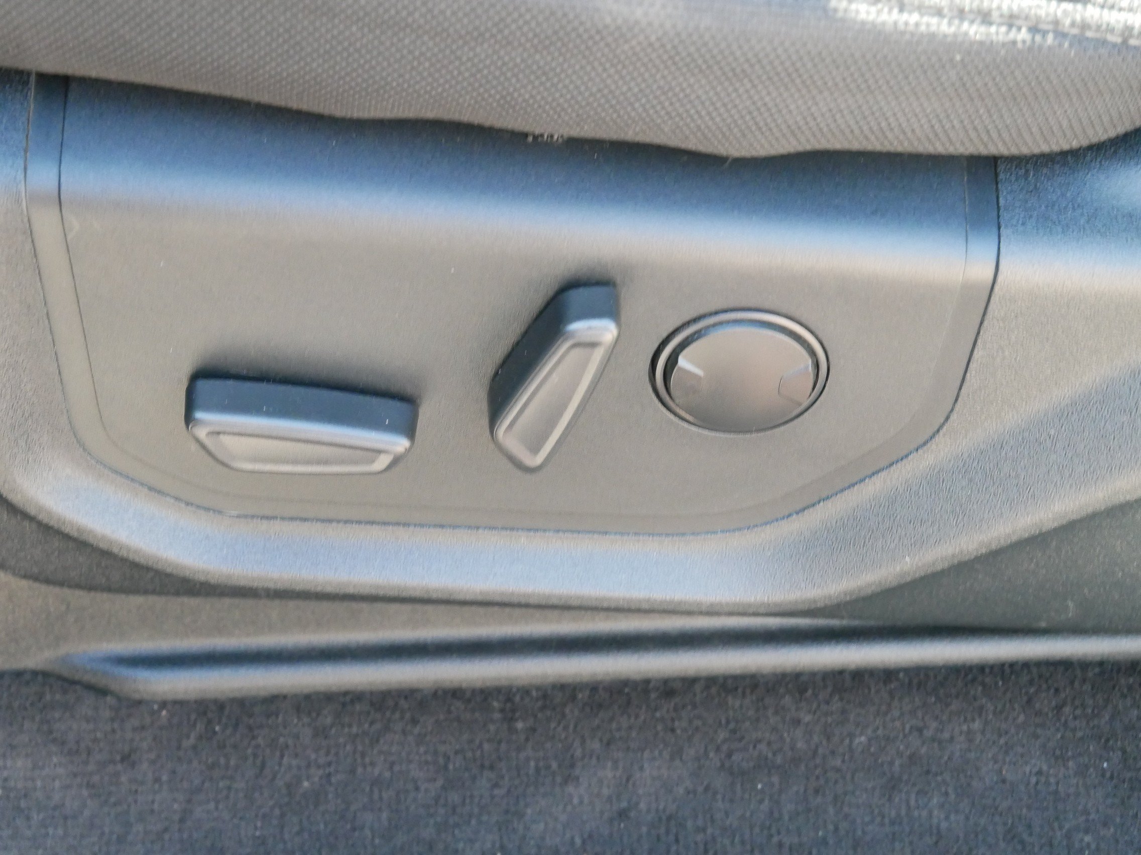 Used 2020 White Ford XLT image 19