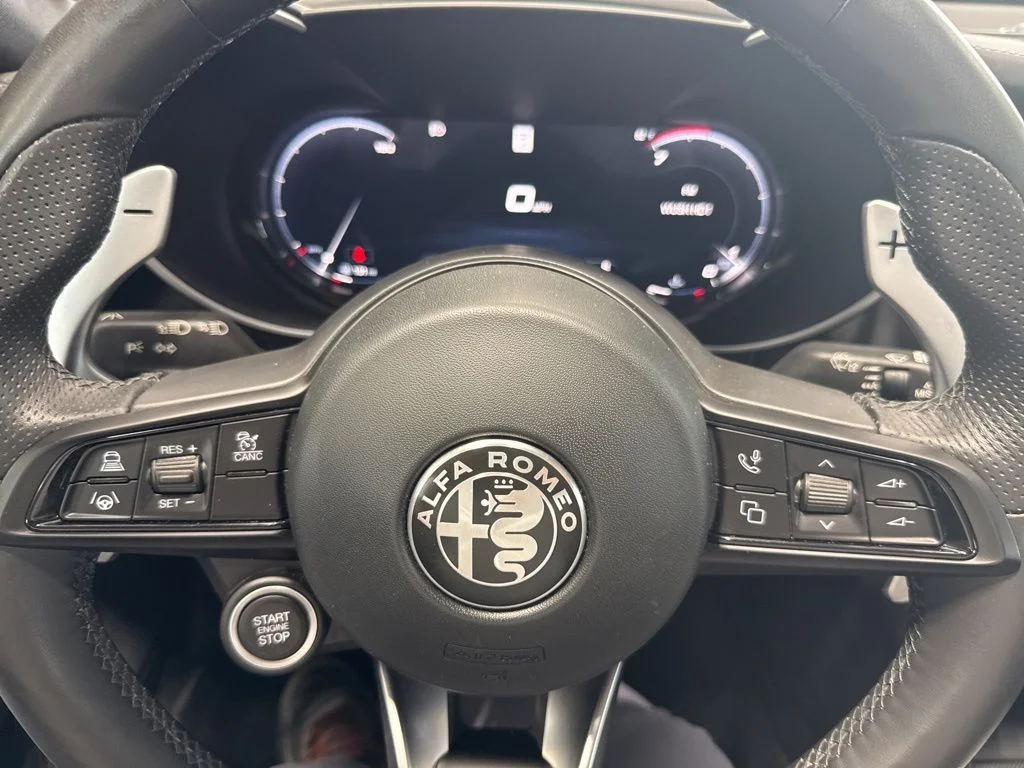 Used 2024 Gray Alfa Romeo Veloce image 19