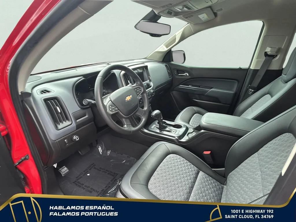 Used 2019 RED HOT Chevrolet 2WD Z71 image 13