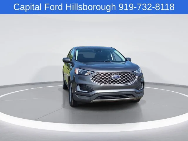 Used 2024 Gray Ford SEL image 2