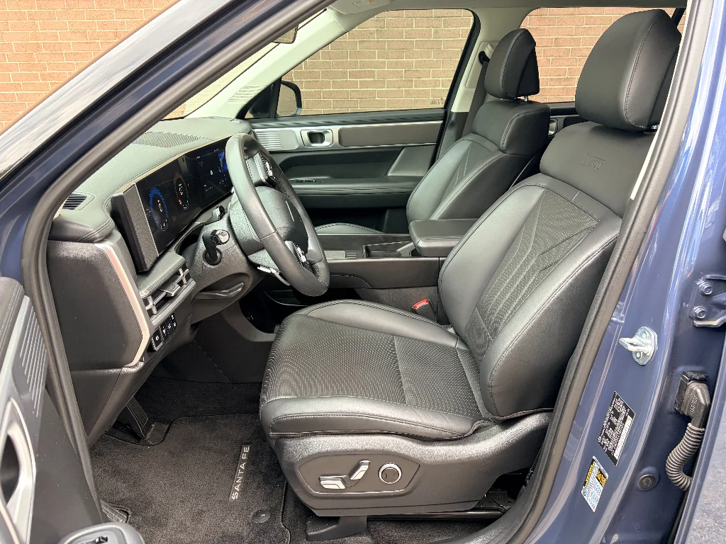 Used 2025 Atlantis Blue Hyundai XRT image 10