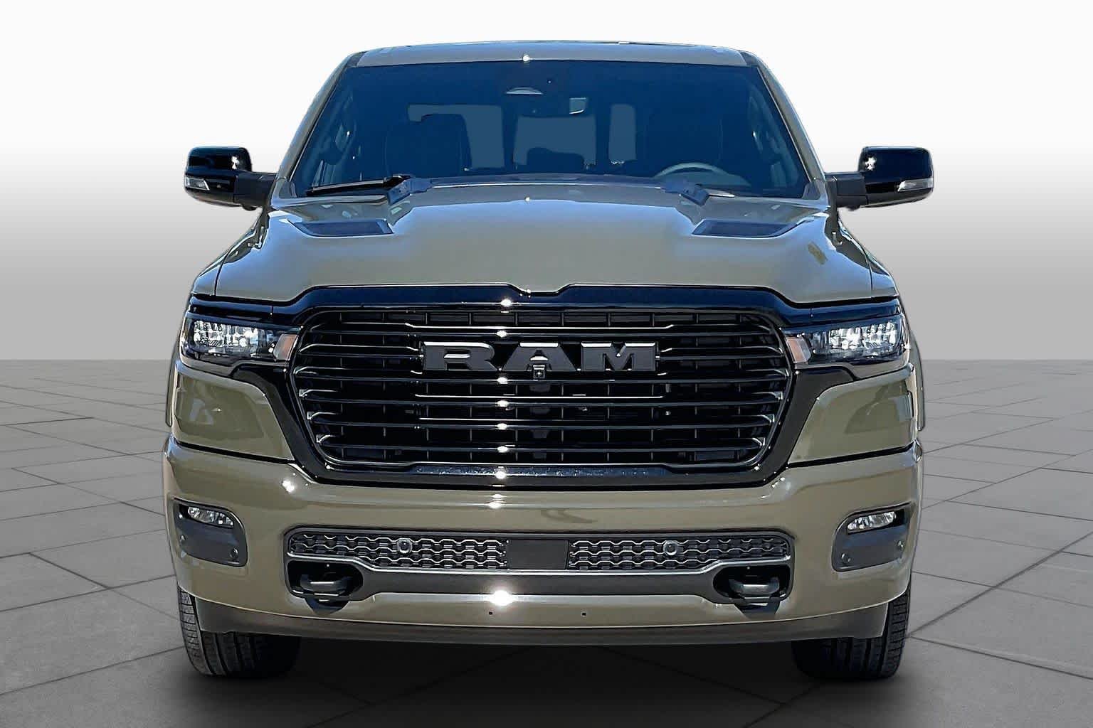 New 2027 Tank Exterior Paint RAM Laramie image 3