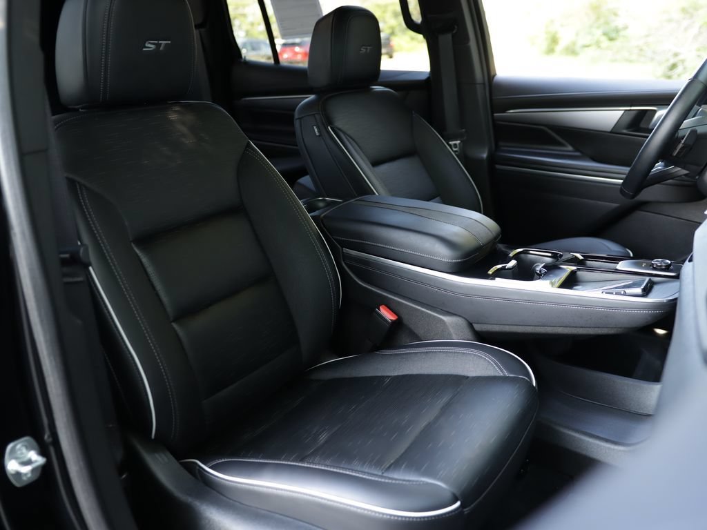 Used 2025 Ebony Twilight Metallic Buick Sport Touring image 35