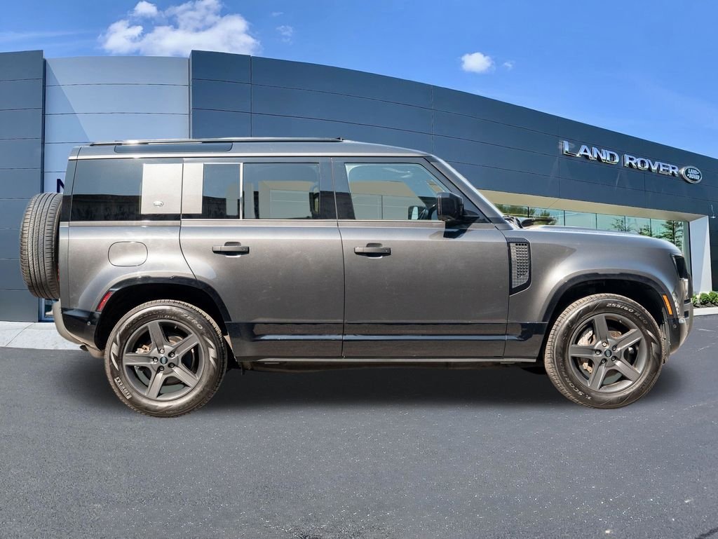 Certified Used 2022 Gray Land Rover X-Dynamic SE image 8