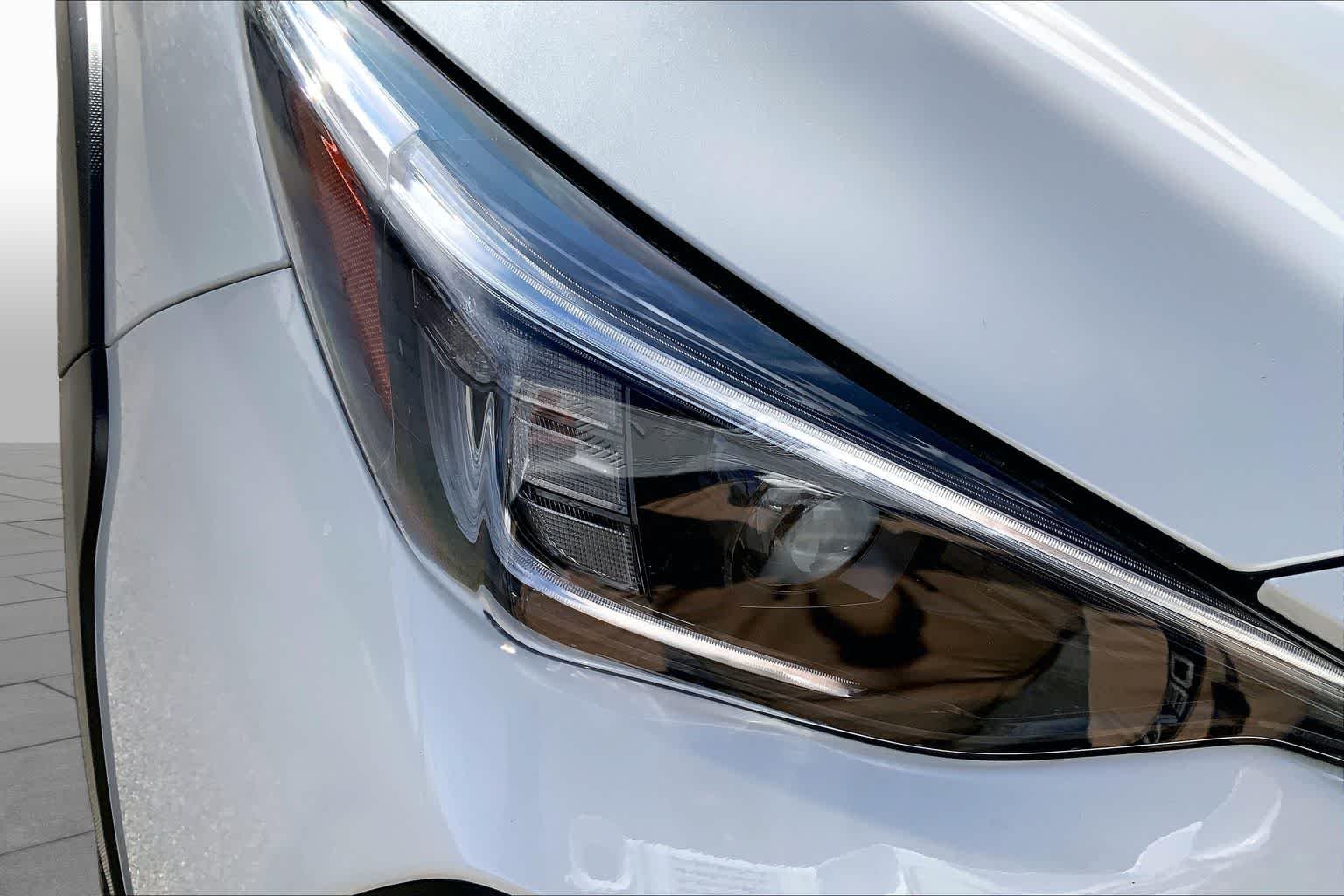 New 2026 CRYSTAL WHITE PEARL Subaru Sport Hybrid image 13