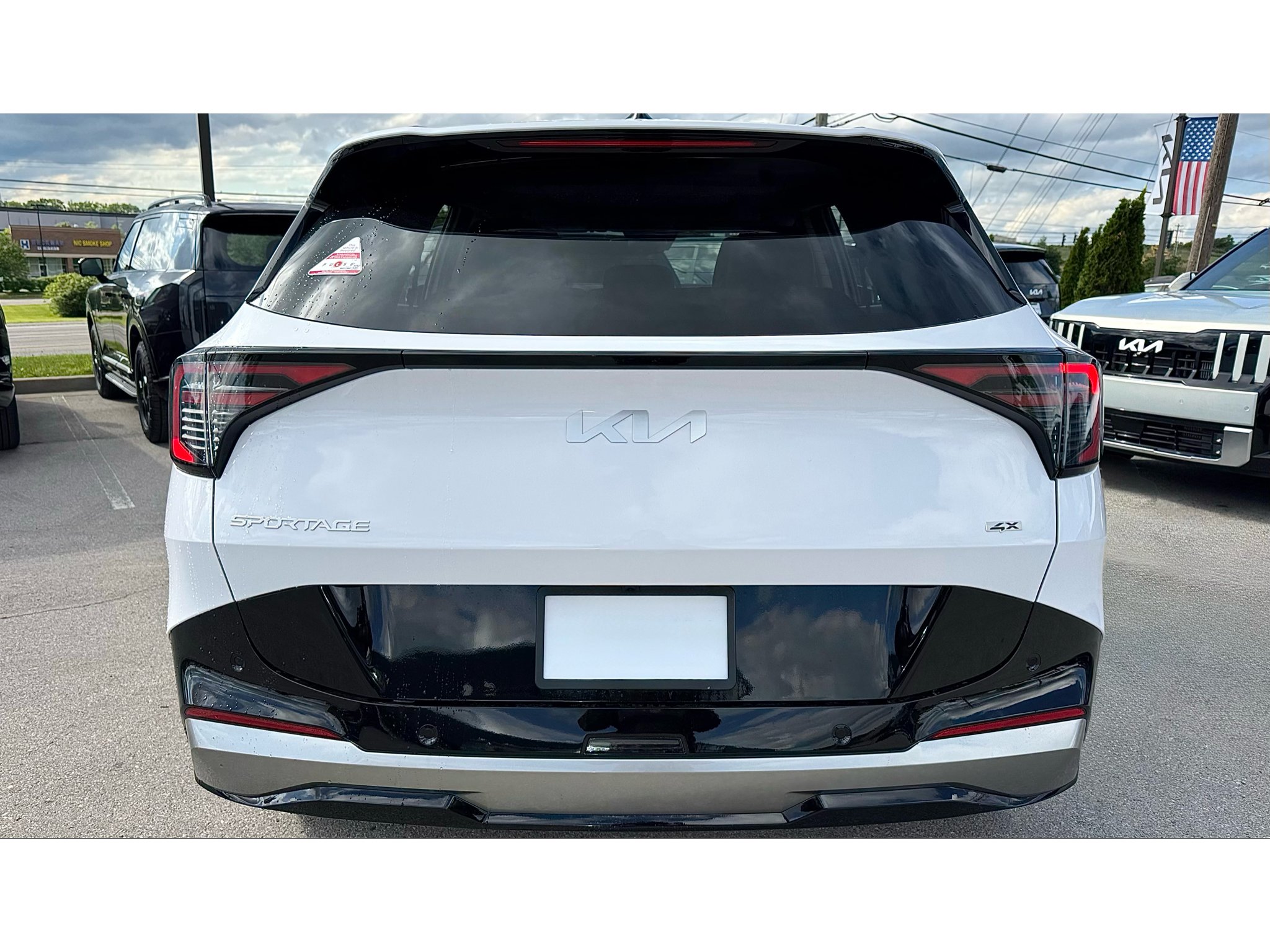 New 2027 Glacial White Pearl Kia SX Prestige image 5