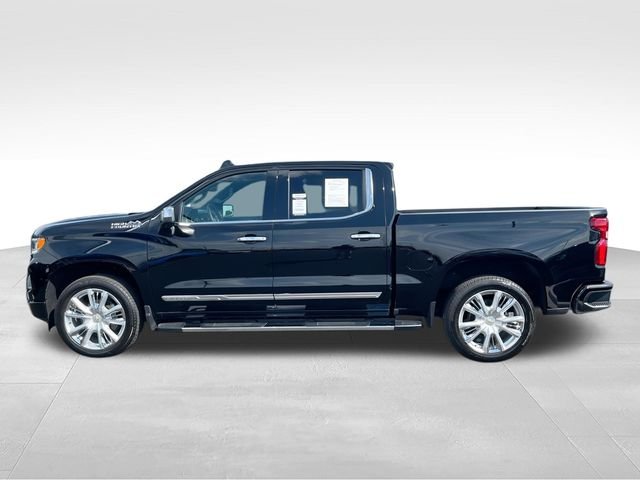Certified Used 2025 Black Chevrolet High Country image 5