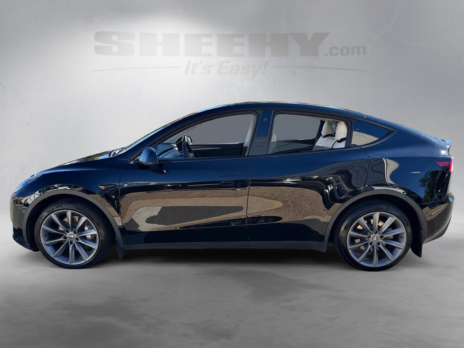 Used 2023 Black Tesla Long Range image 14