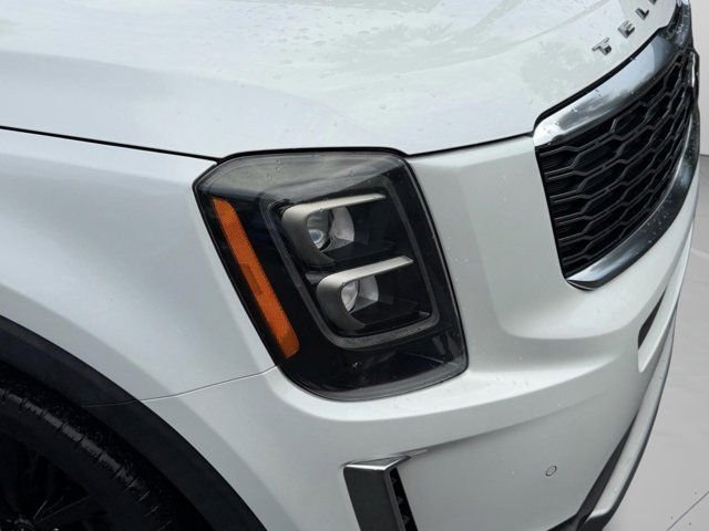 Used 2020 White Kia SX image 24