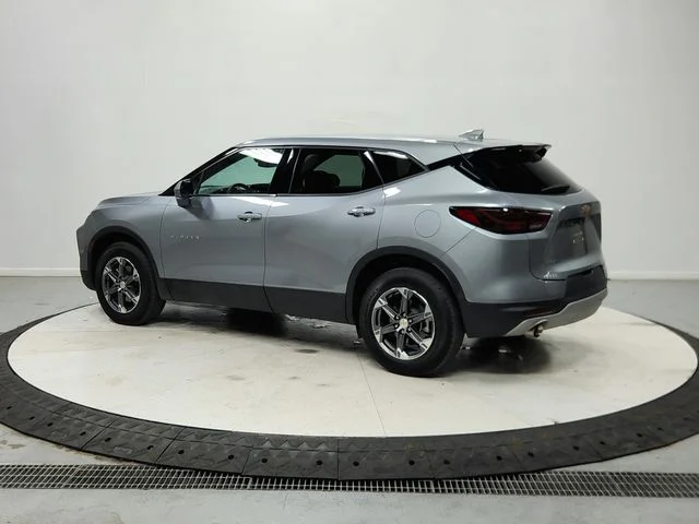 Used 2025 Gray Chevrolet LT image 6