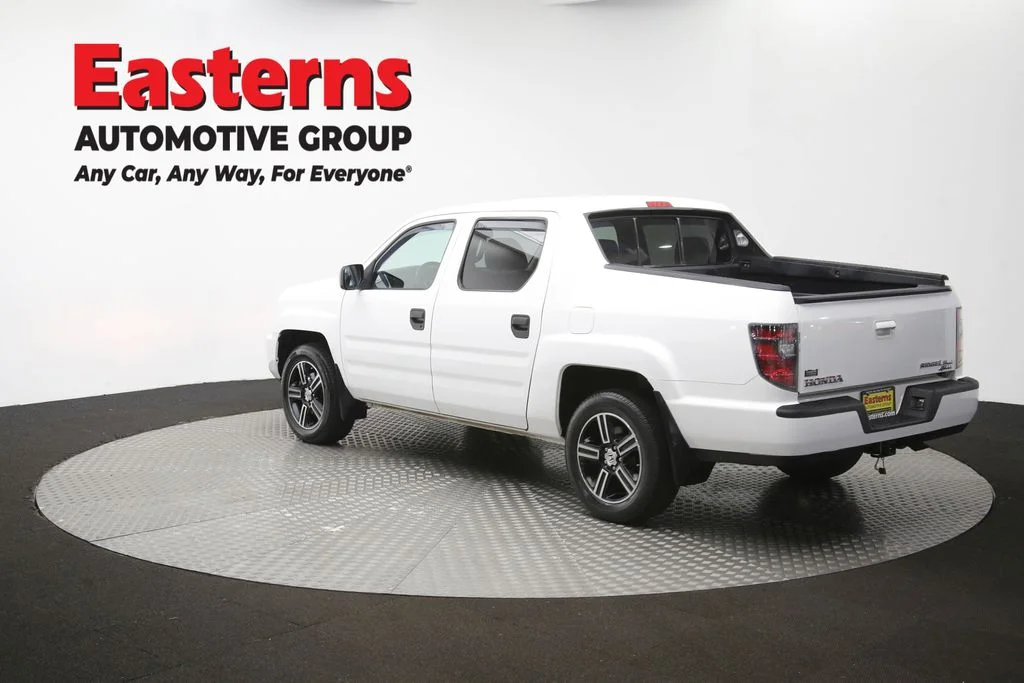 Used 2014 White Honda Sport image 62