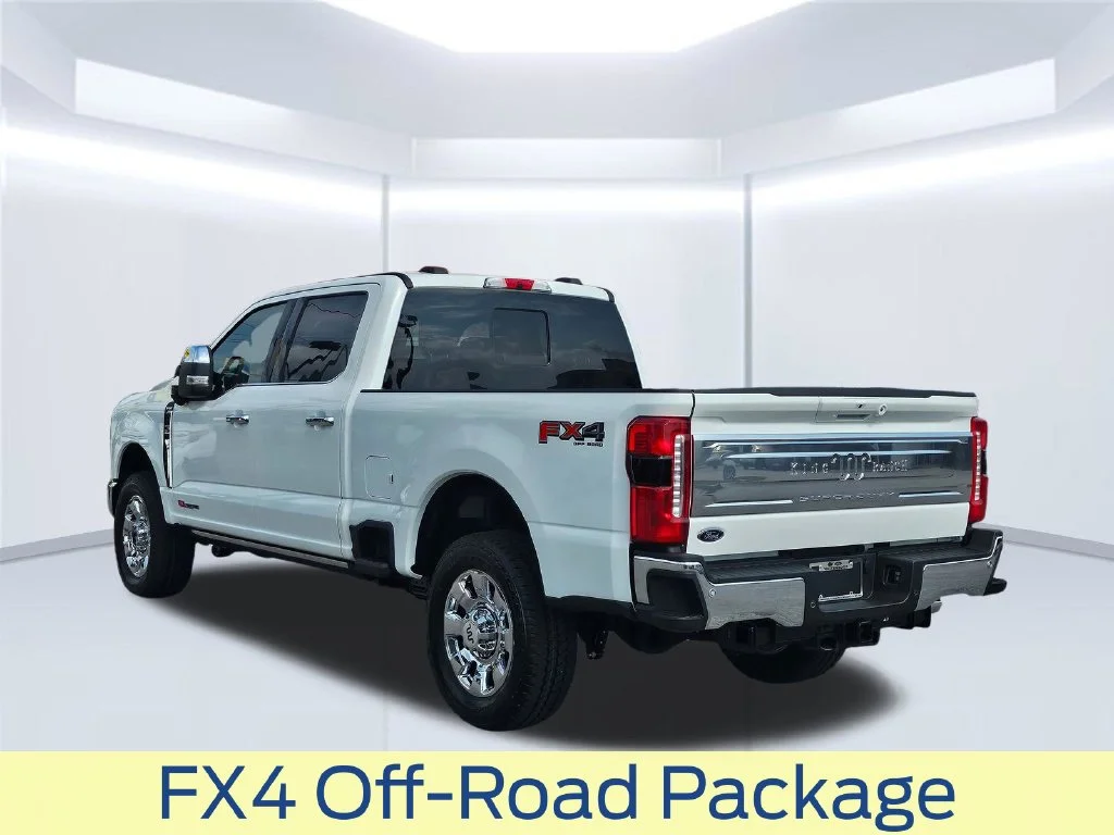 New 2026 Star White Metallic Tri-Coat Ford F-250® King Ranch® image 21