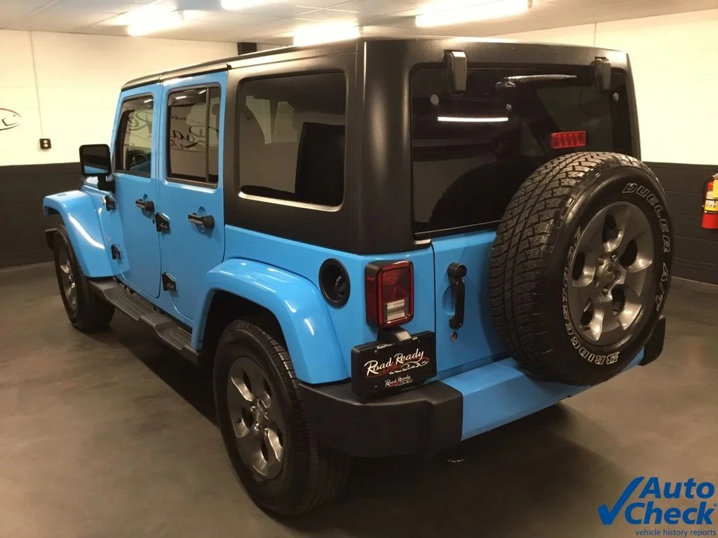 Used 2018 Blue Jeep Unlimited Sahara image 7