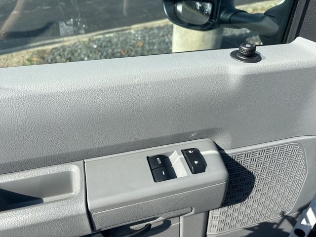 New 2026 Oxford White Ford E-350 SRW image 14