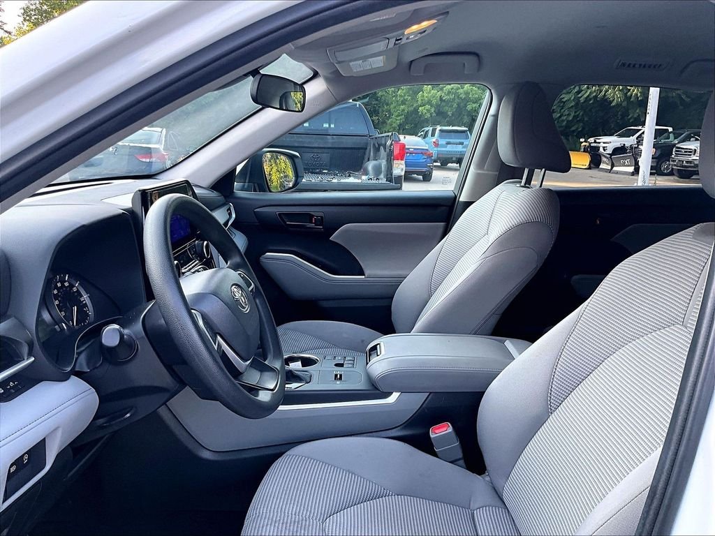 Certified Used 2023 Beige Toyota L image 4