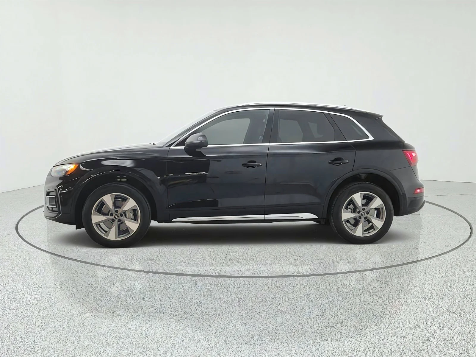 Used 2023 Brilliant Black Audi Premium Plus image 8
