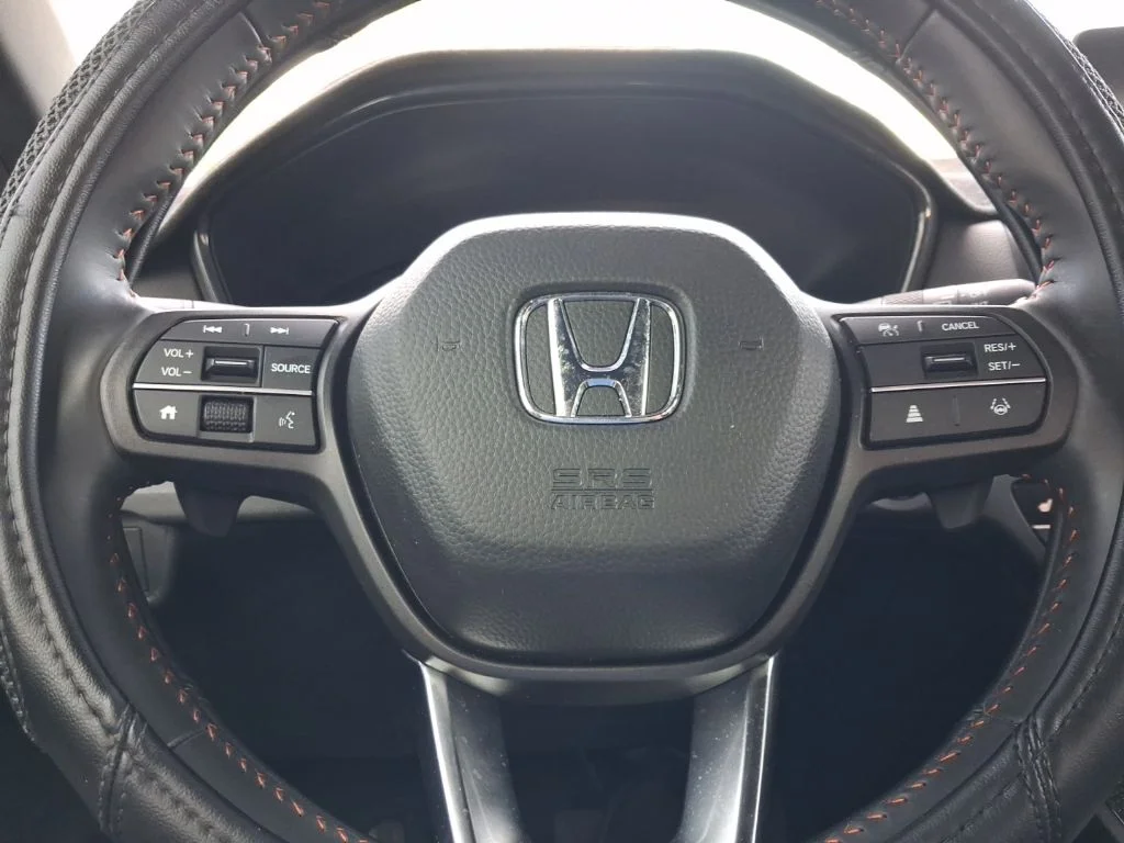Used 2023  Honda Sport image 31