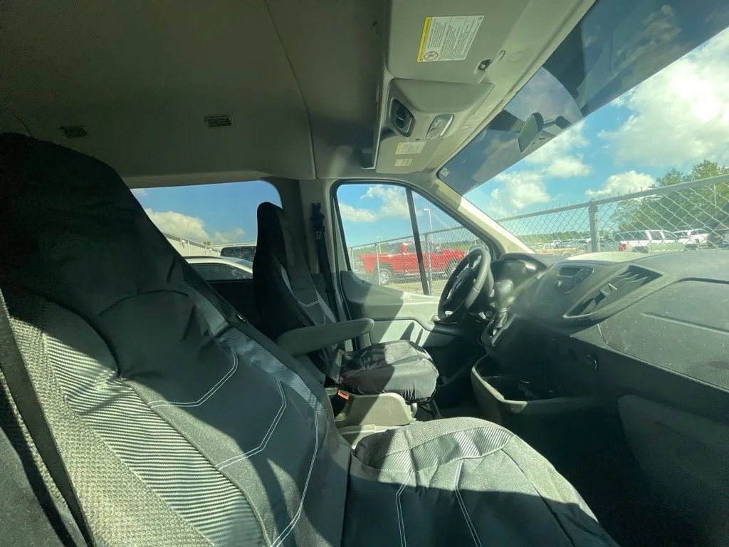 Used 2015 White Ford XL image 11