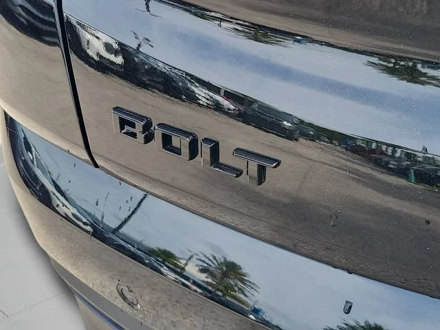 New 2027 Mosaic Black Metallic Chevrolet LT image 29