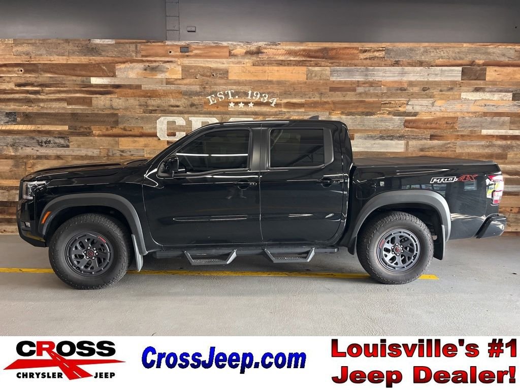 2025 Nissan Frontier PRO-4X Crew Cab 4X4's photo