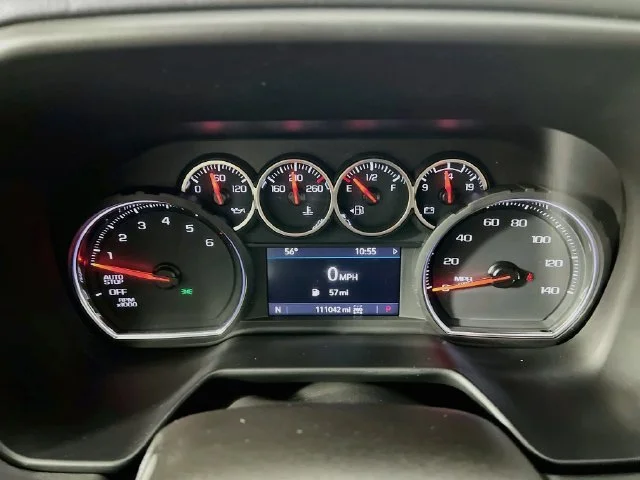 Used 2021 Gray Chevrolet Z71 image 14