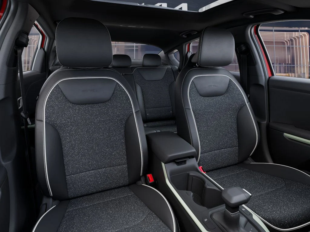 New 2025 Currant Red Kia GT-Line (IVT) image 15