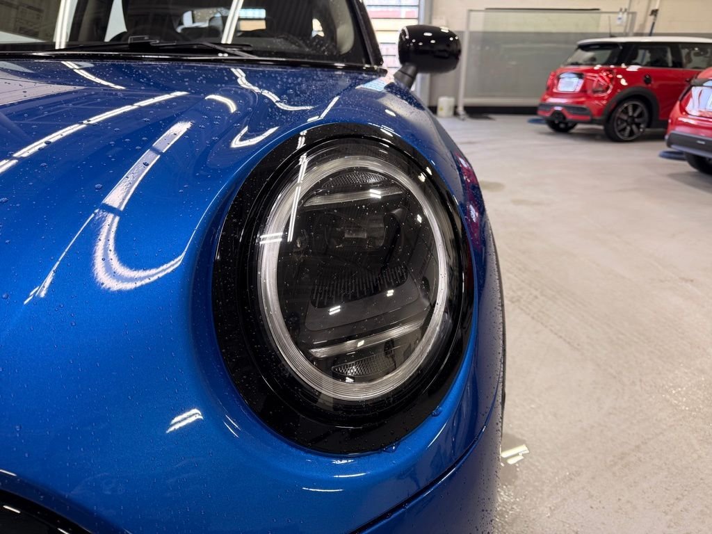 New 2026 Icy Sunshine Blue Metallic MINI  image 9