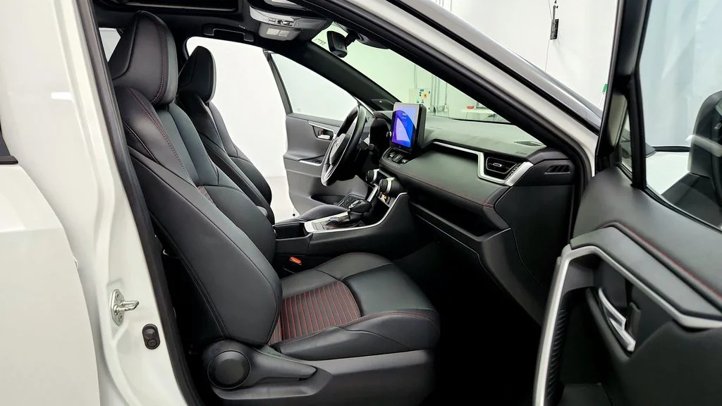 2023 Toyota RAV4 XSE - Photo 17