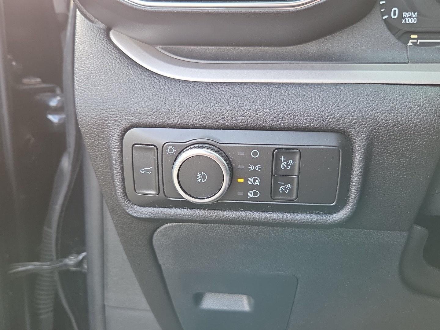 Used 2023 Agate Black Metallic Ford XLT image 13