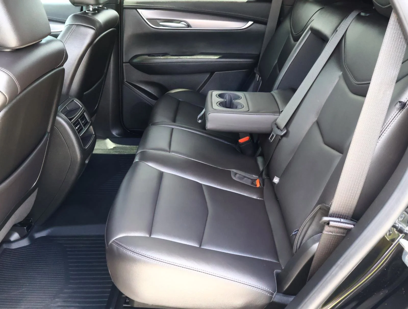 Used 2025 Stellar Black Metallic Cadillac Luxury image 23