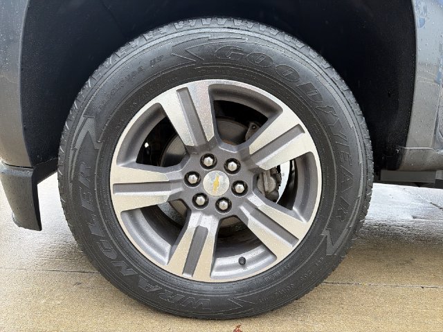 Used 2017 CYBER GRAY METALLIC Chevrolet 4WD WT image 19