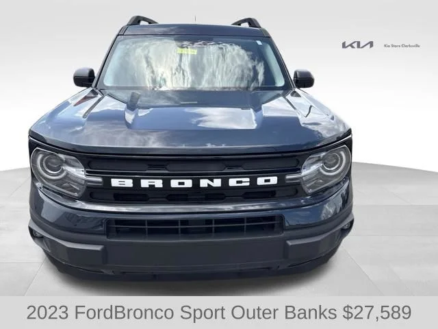 Used 2023 Blue Ford Outer Banks image 3