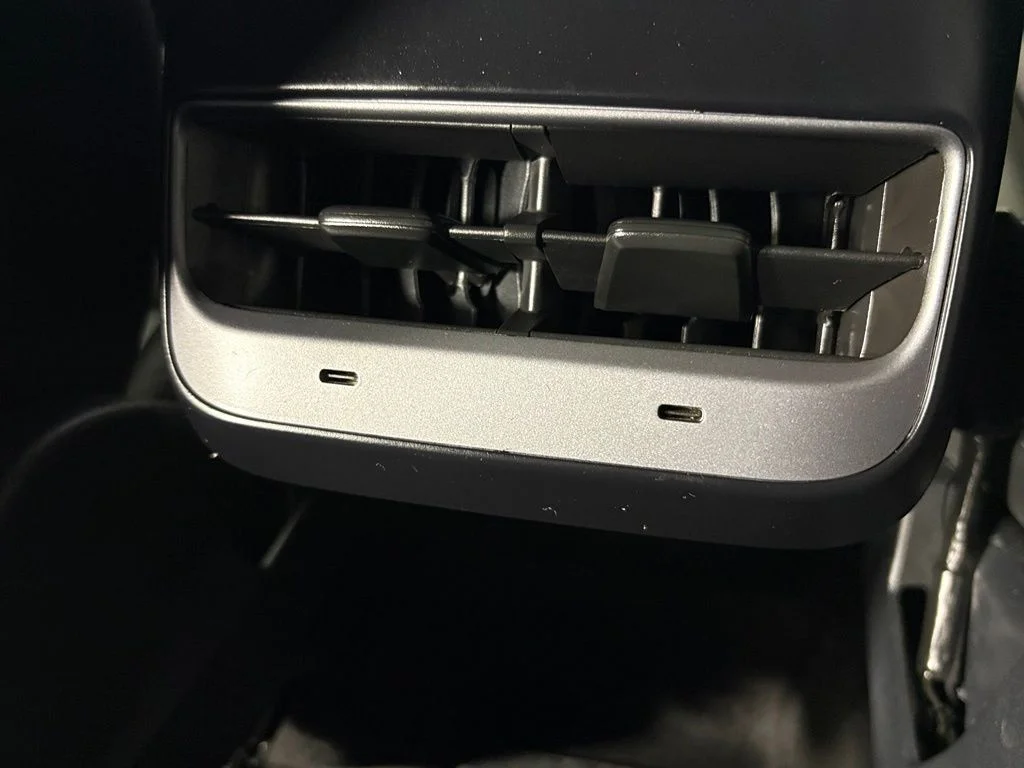 Used 2022 Midnight Silver Metallic Tesla Performance image 33