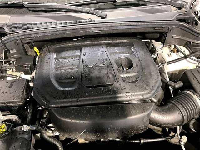 Used 2021 White Jeep Summit image 33