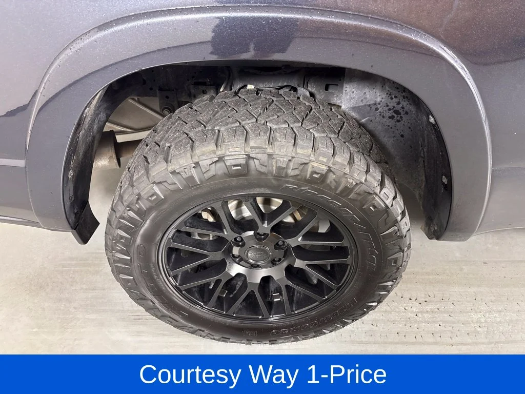 Used 2021 Gray Ram Laramie image 13