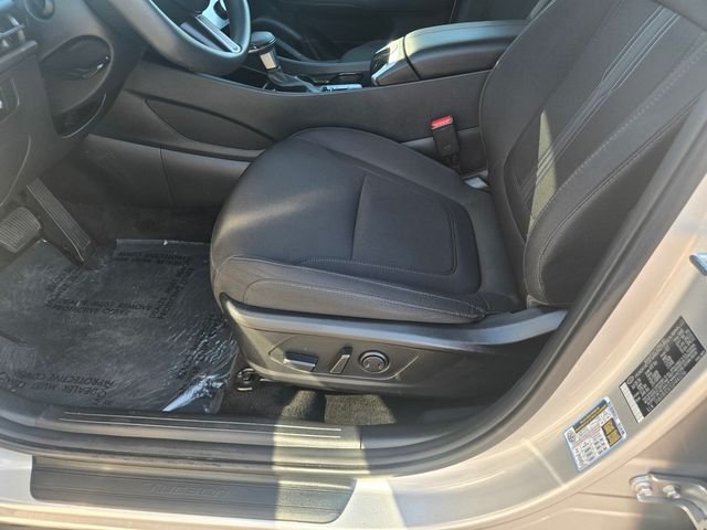 Used 2025 Silver Hyundai SEL image 16