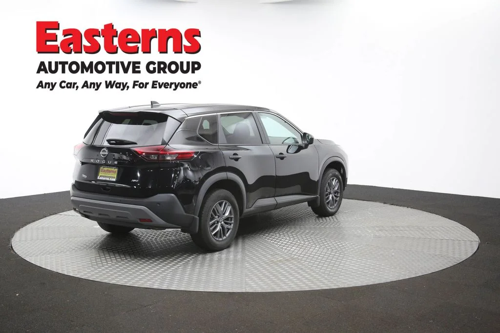 Used 2023 Black Nissan S image 40