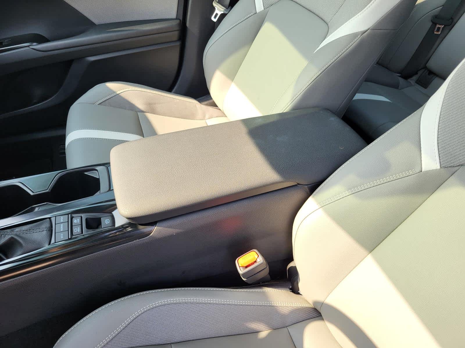 Used 2025 Heavy Metal Toyota SE image 25