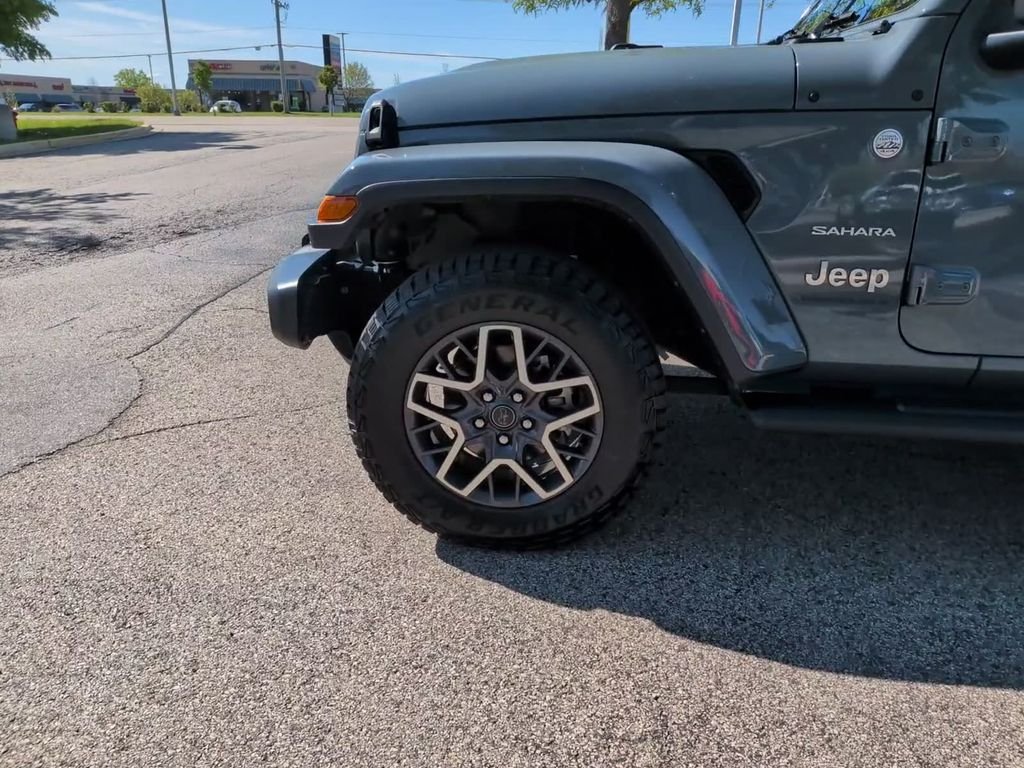 Used 2024 Gray Jeep Sahara image 12