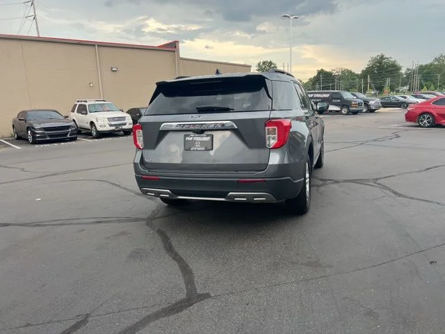 Used 2023 Gray Ford XLT image 10