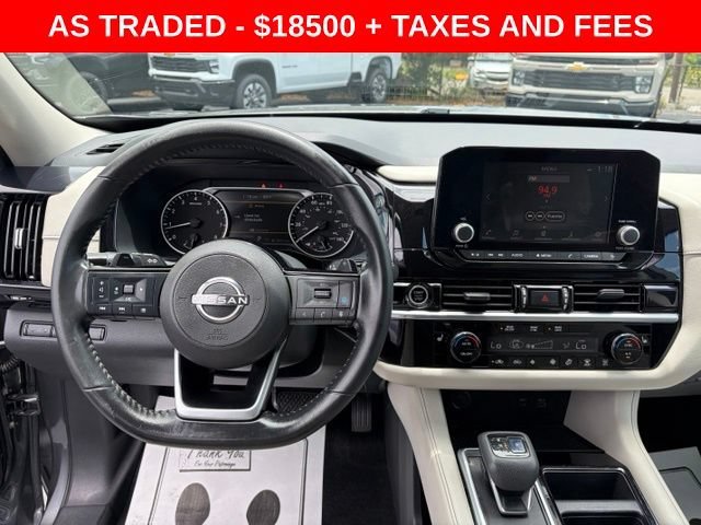Used 2022 Gray Nissan SV 2WD image 18