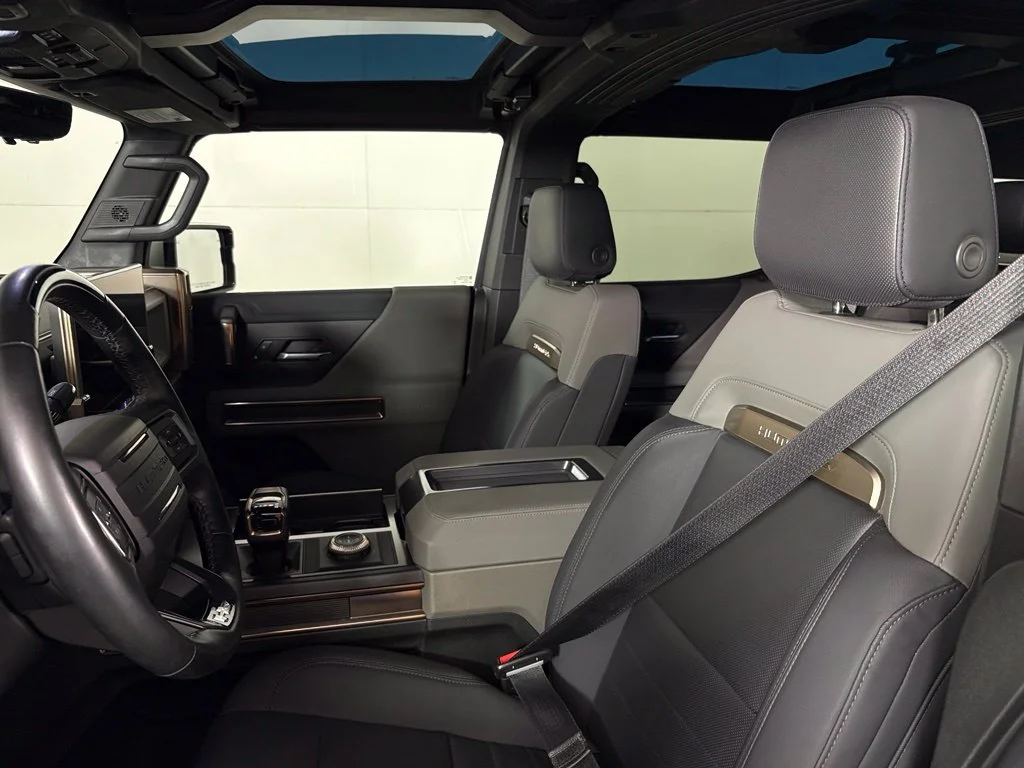 Used 2024 Green GMC 3X image 21