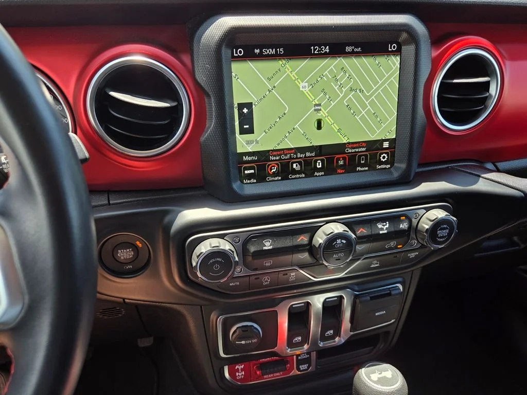 Used 2022 Gray Jeep Rubicon image 21