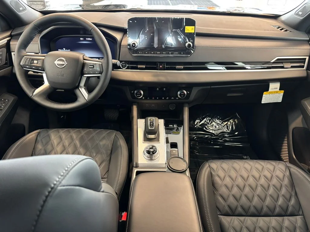 New 2026 Black Nissan Platinum image 27