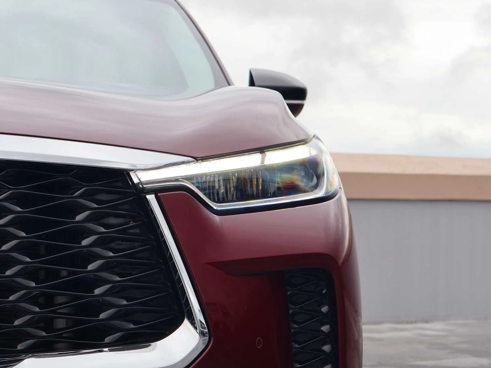 Certified Used 2022 Deep Bordeaux INFINITI LUXE image 7